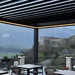 With Castle View Penzion
